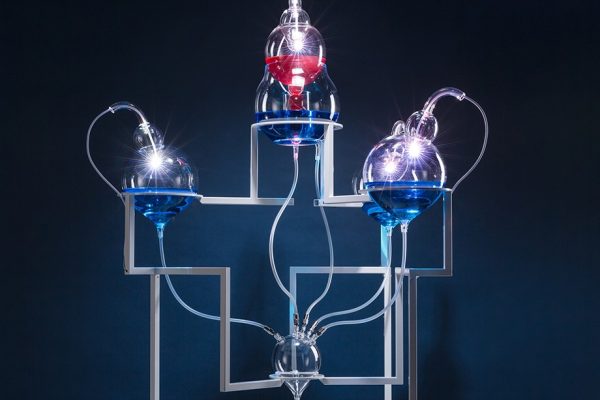 Projets & évènements HEAD aux Design Days 2017 | Projet en Media Design, "Penultimo, machine à cocktail ludique" de Margaux Charvolin et Jessica Friedlin
© HEAD – Genève, Michel Giesbrecht